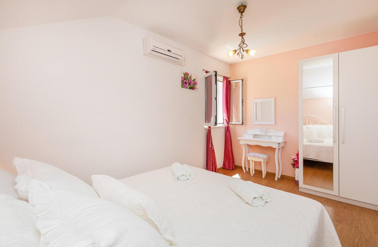 Apartments Bralovic Orasac Exterior foto